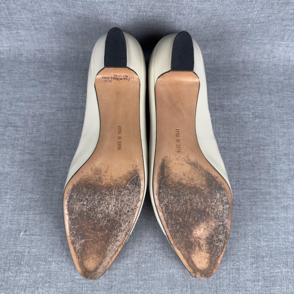 Salvatore Ferragamo Shoes Womens Size 7.5 AA Ivory Leather Pumps Low Heel Italy - Picture 12 of 14